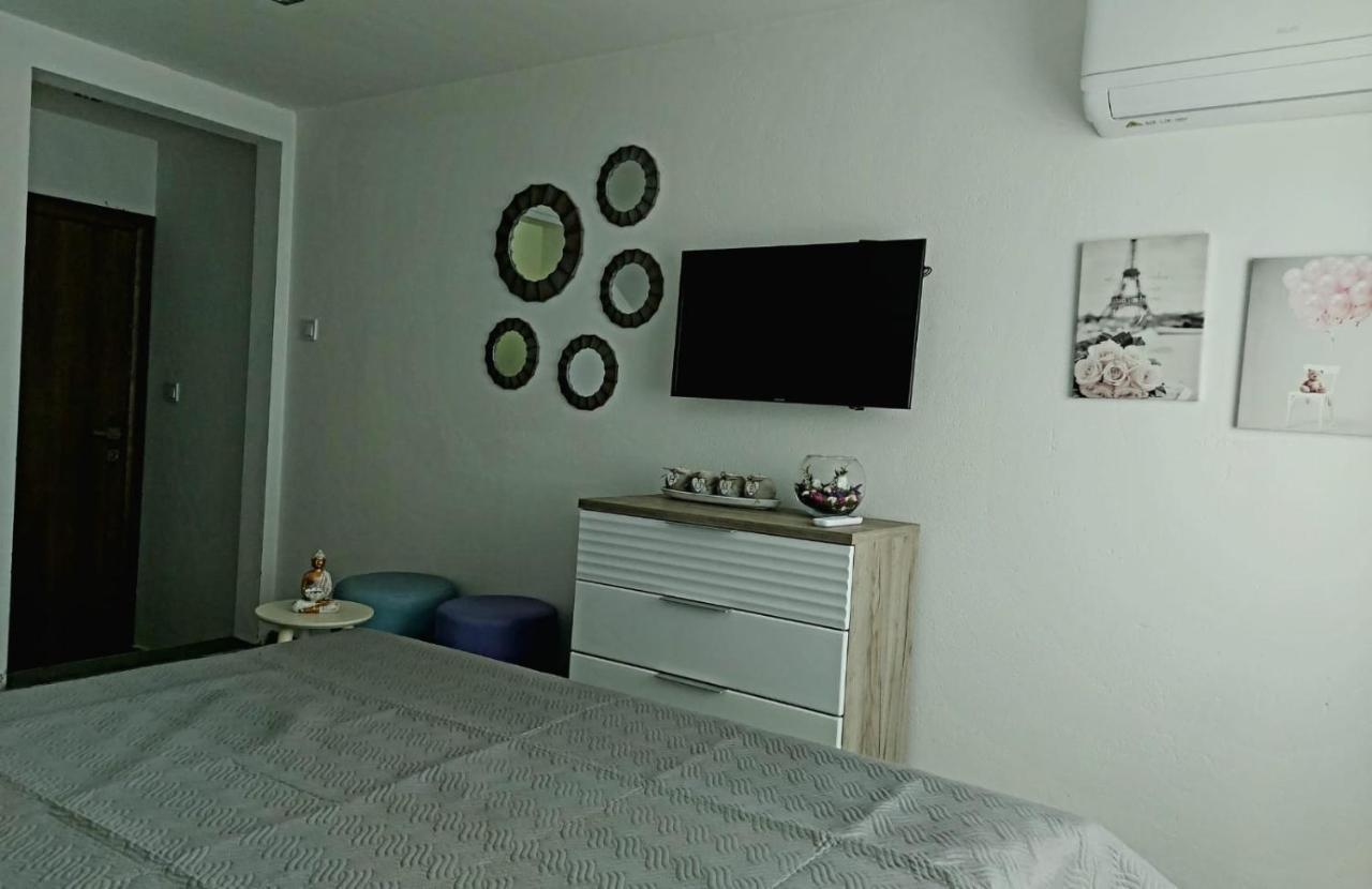 Lucic Guesthouse Цетине Экстерьер фото