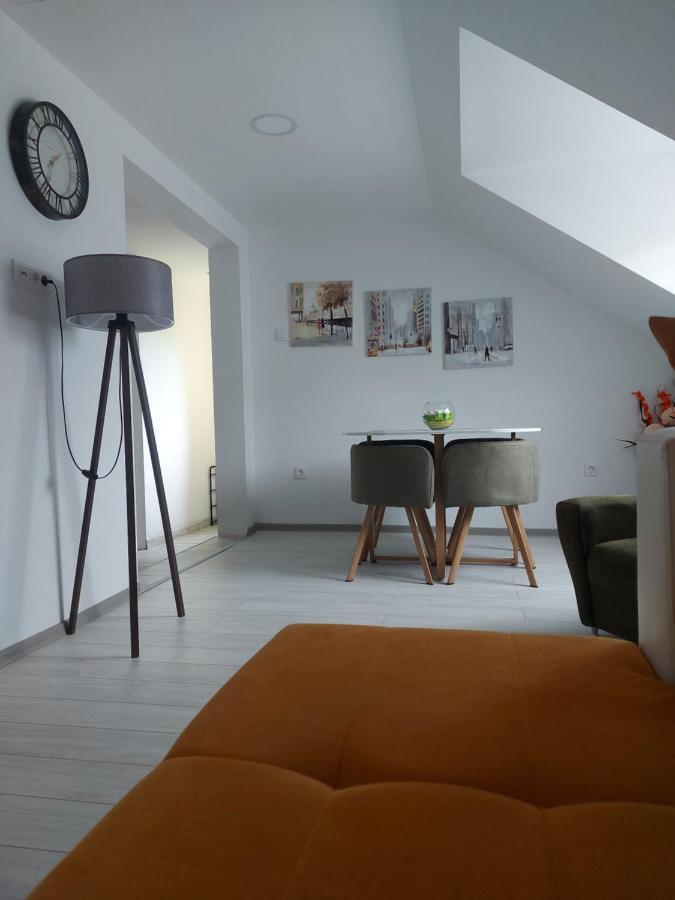 Lucic Guesthouse Цетине Экстерьер фото