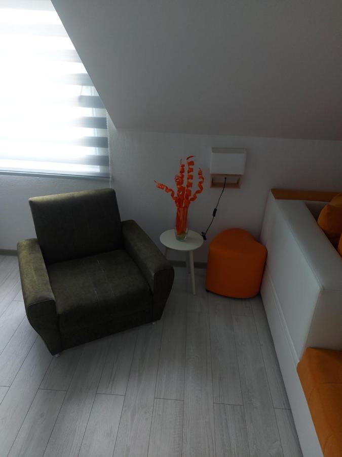 Lucic Guesthouse Цетине Экстерьер фото