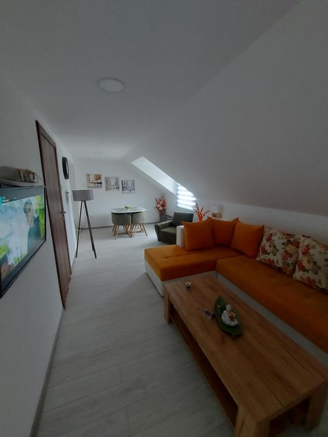 Lucic Guesthouse Цетине Экстерьер фото